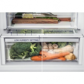 Electrolux LNT3LF18S5 50/50 Integrated Low Frost fridge freezer - 3